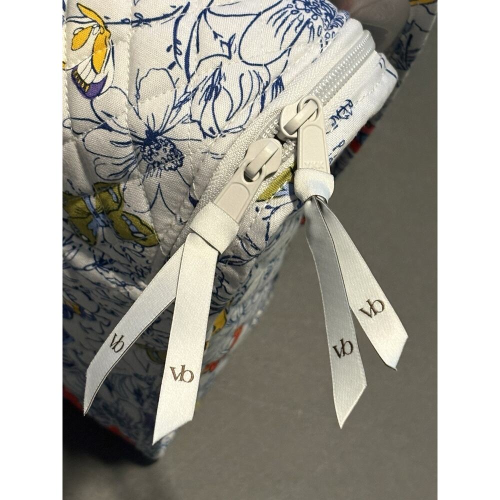 Vera Bradley Coast Breezy Butterflies Grand Hanging Organizer Travel Makeup Bag - Picture 3 of 13